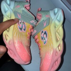 Sketcher S-Lights: Glow sneakers Size 10c